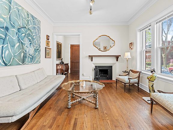 5th image of 1253 W Elmdale Ave #1E