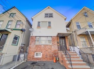 545 Franklin St #1, Elizabethport, NJ 07206