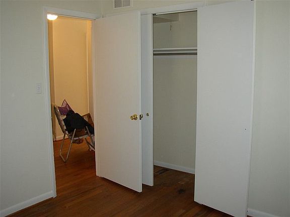 Bedroom- looking at the closet.