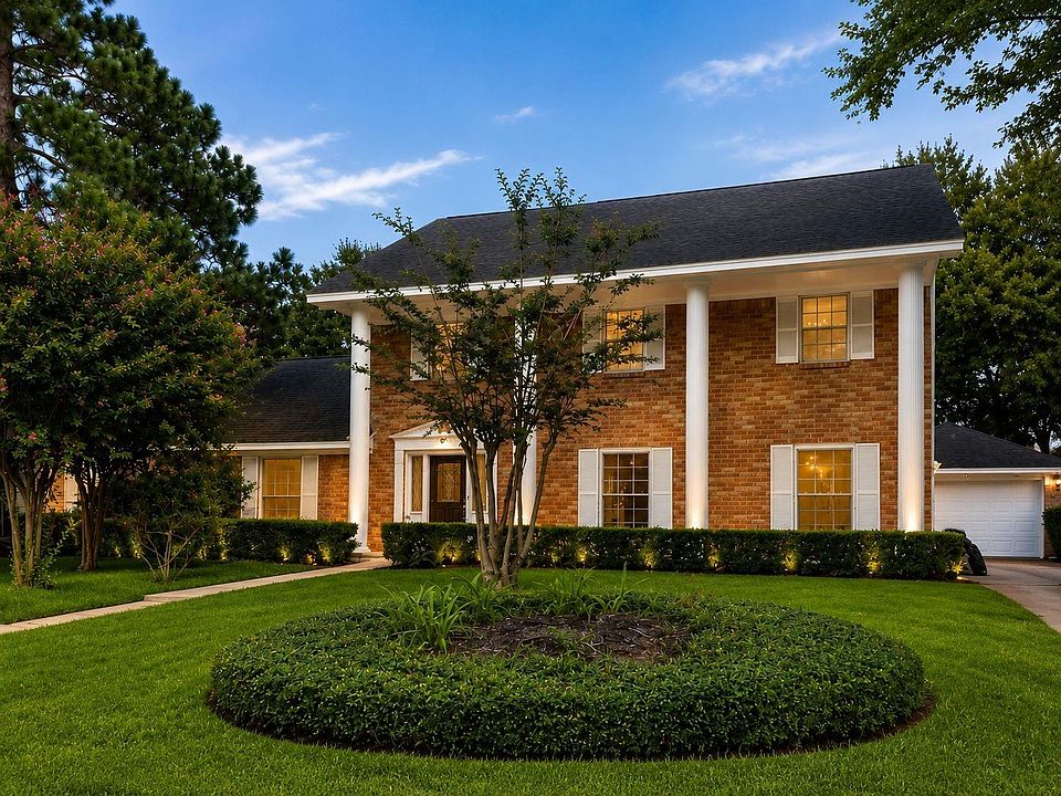 2nd image of 1706 Durfey Ln