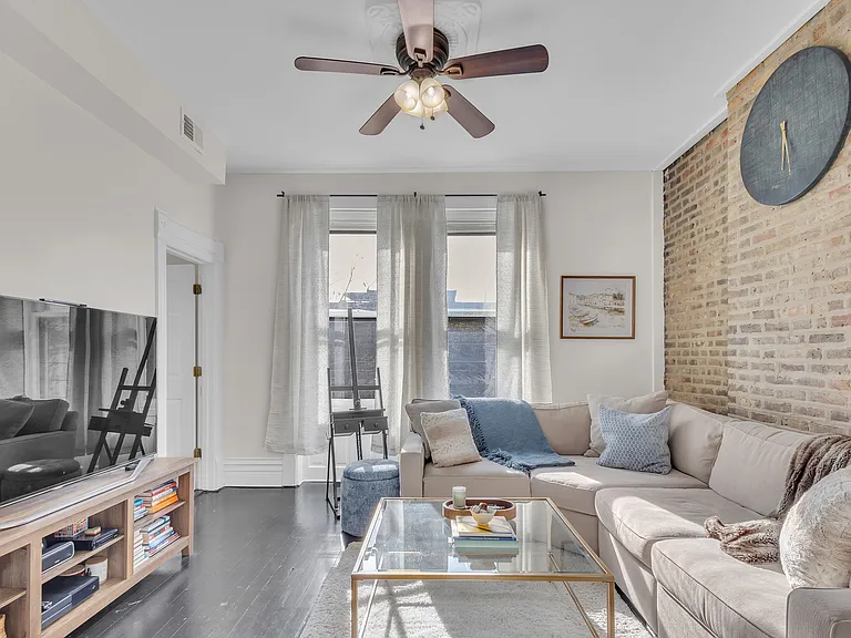 1903 N Sheffield Ave #3 — Photo 4