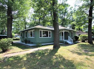 1229 W Giles Rd, Muskegon, MI 49445