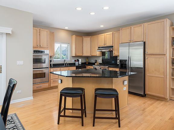 3rd image of 6102 Ironwood Ln