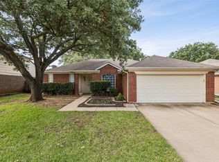6222 Vista Wood Dr, Arlington, TX 76017