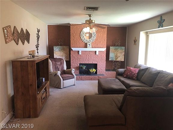 2nd image of 405 Estella Ave