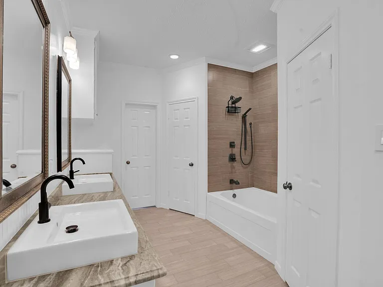 12411 Exbury Ct — Photo 32