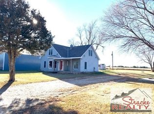 233 N Cedar St, Long Pine, NE 69217