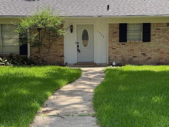 3rd image of 1302 Woodland Hills Dr