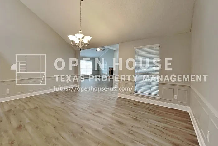 8201 Weatherly Dr — Photo 8