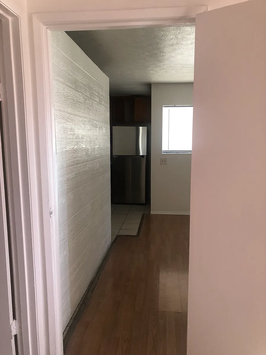Building Photo - 14837 Friar St #1