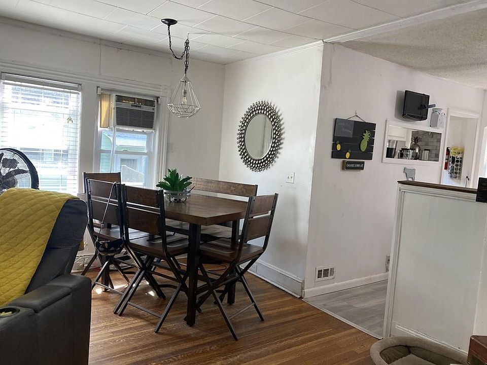 2nd image of 76 Barber St