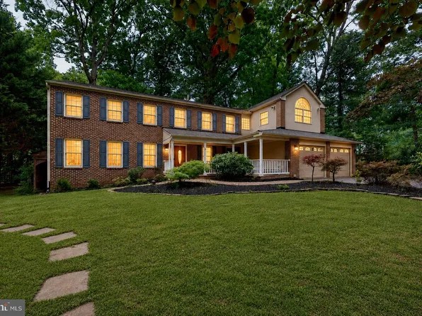 5803 Hall St, Burke, VA 22015