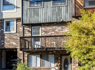404 Bayberry Ln, Imperial, PA 15126
