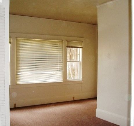 3rd image of 2119 Hearst Ave APT 06