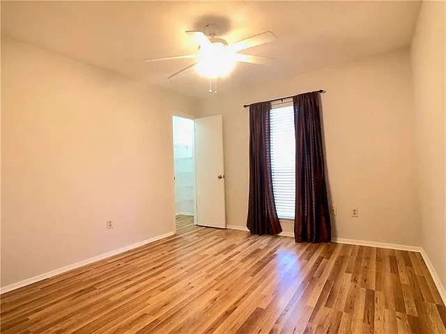 410 Parkview Blvd #410 — Photo 6