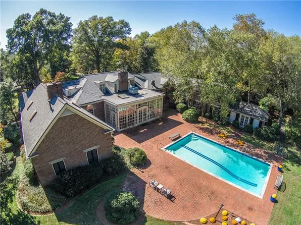 4414 Tyne Blvd, Nashville, TN 37215