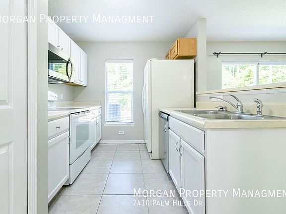 4th image of 7410 Palm Hills Dr