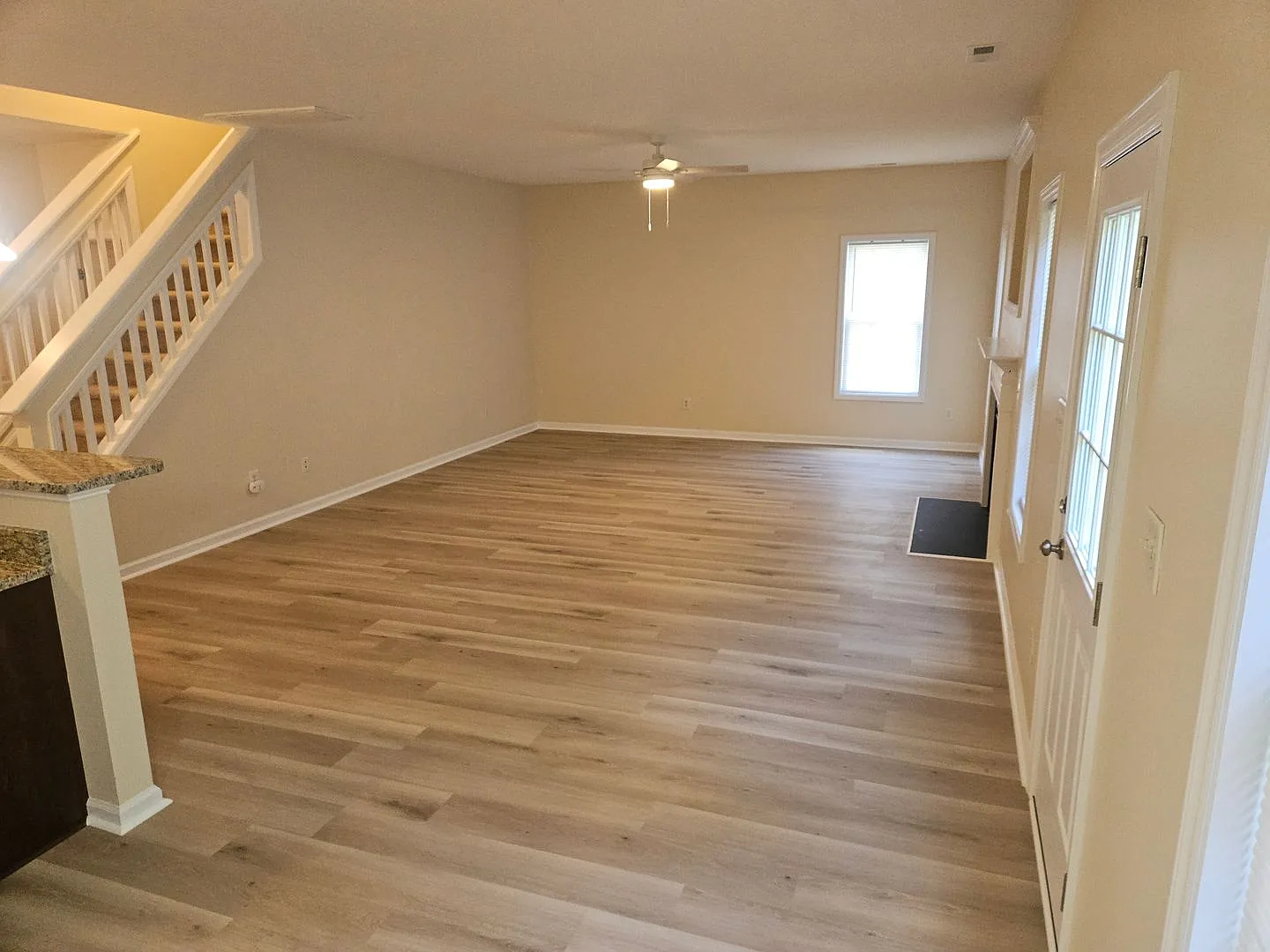 Wonderful 4br/2.5ba in Raleigh! Avail Now! — Photo 3