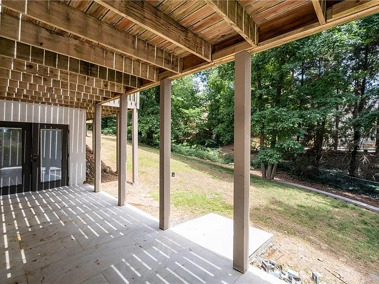 4610 Morton Rd — Photo 47