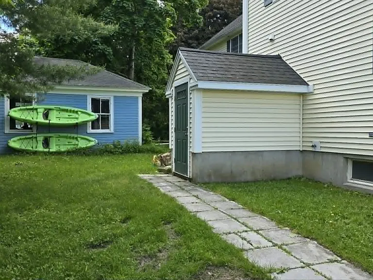 11 Horne St — Photo 32
