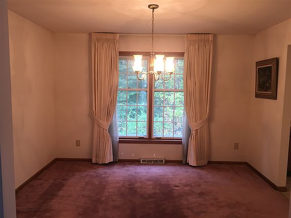 4th image of 66 Esopus Dr