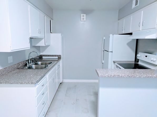 1592 Lago St #221
