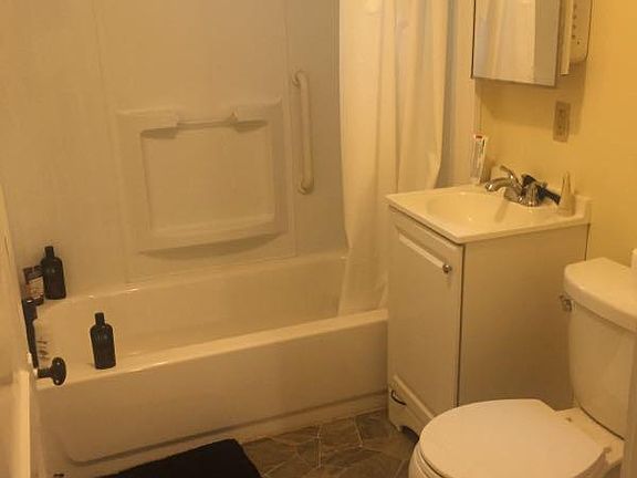 4th image of 33 Concord Ave #8