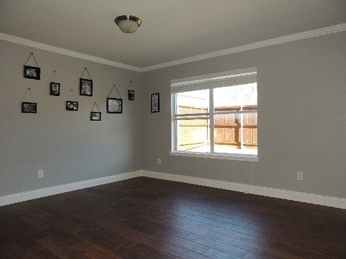 5th image of 3044 Yoakum St