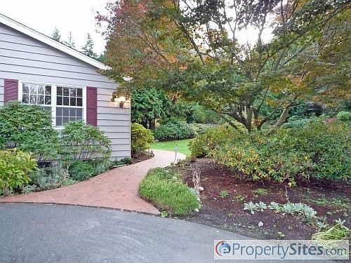 5th image of 16709 NE 179th St