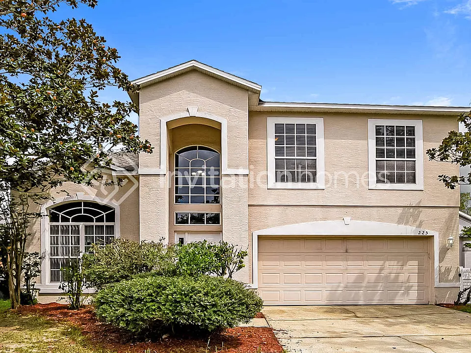 225 Copper Oak Ct
