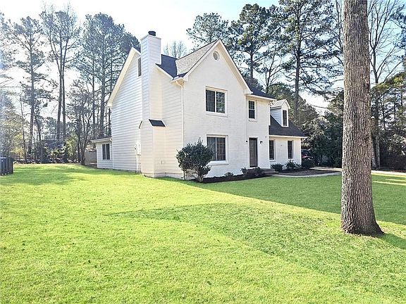 2nd image of 170 Rockspray Rdg