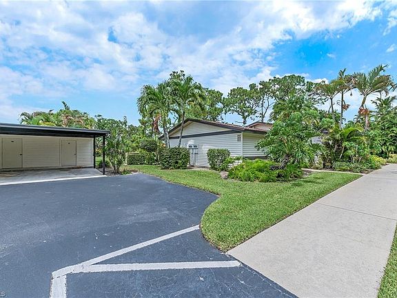 4th image of 1011 Pine Isle Ln #1011