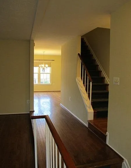 215 Amberfield Ln — Photo 7