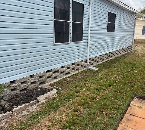 5th image of 1107 Caine St