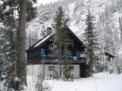 1st image of 39 Alpental Street
