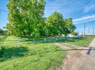 17099 W Us Highway 79, Hearne, TX 77859