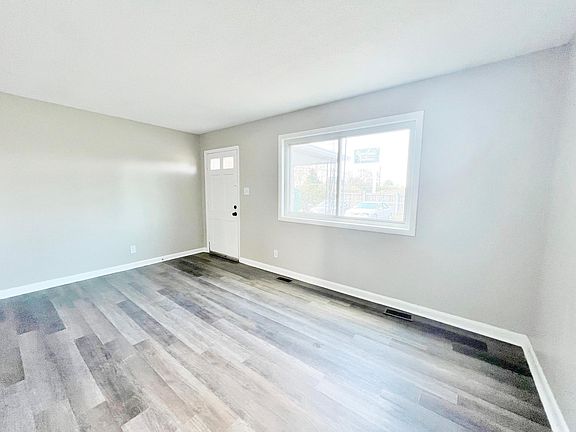 2nd image of 6010 Jefferson Ave APT 03
