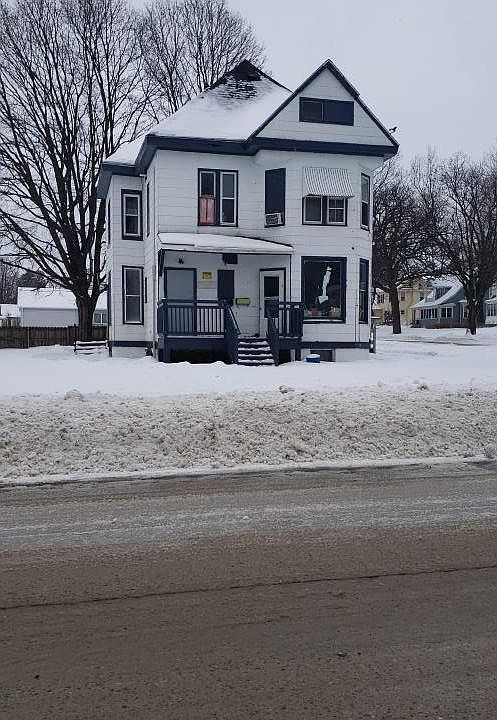 1st image of 525 S Cedar Ave