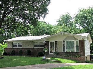4270 Haverleigh Ter, Saint Louis, MO 63128