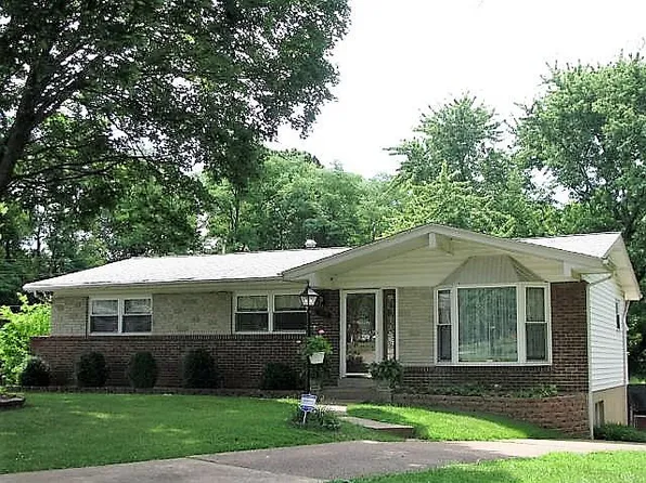 4270 Haverleigh Ter, Saint Louis, MO 63128
