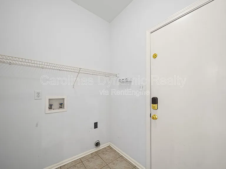 2812 Redfield Dr — Photo 13