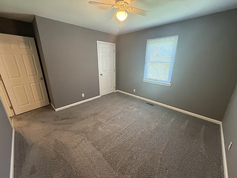 1318 Courtney Dr — Photo 12