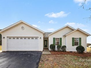 105 3rd Ave NW, Hildebran, NC 28637