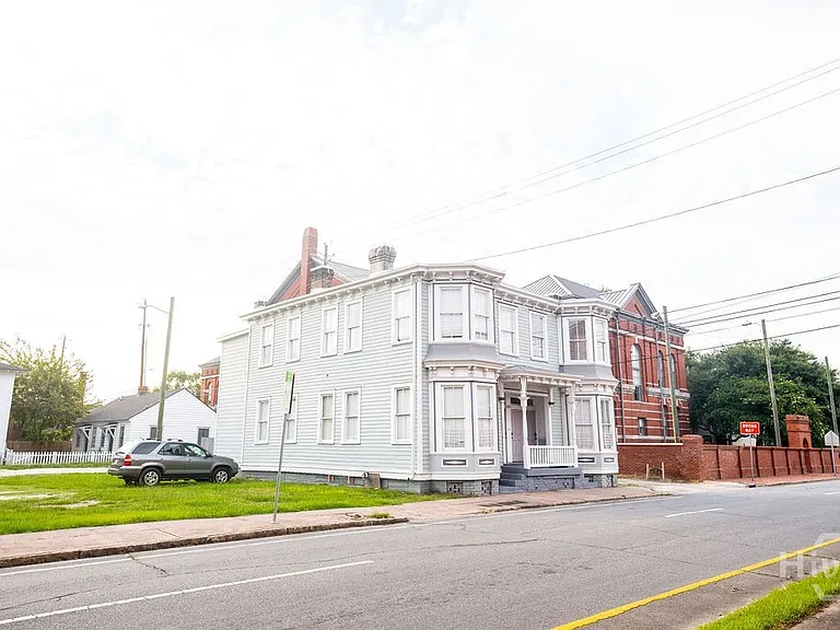 1313 Whitaker St #C — Photo 3