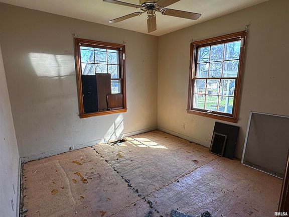 5th image of 963 S Tonti Cir
