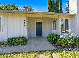 3394 Cessna Dr, Redding, CA 96001