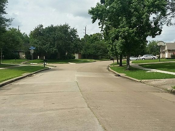 4th image of 2914 Mesquite Dr