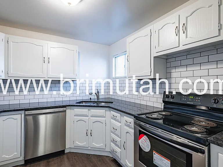 1877 E Osage Orange Ave #3 — Photo 7