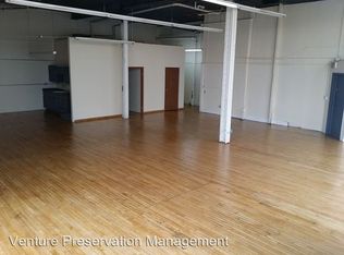 900 S 5th St, Milwaukee, WI 53204