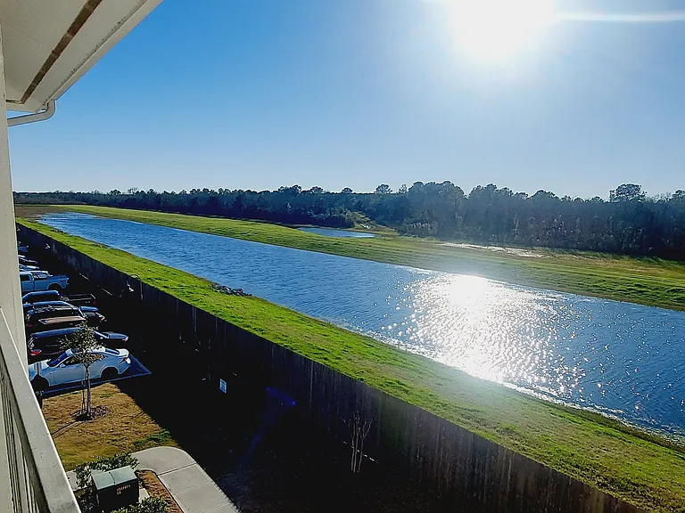 Catalon at Lago Mar I & II — Photo 41